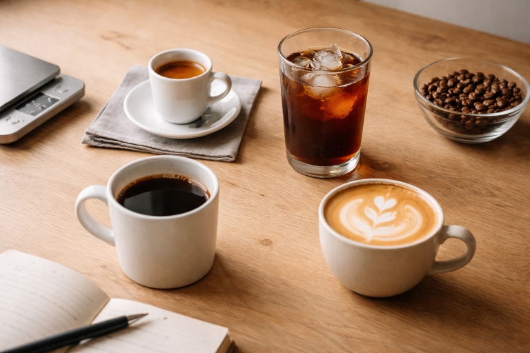 Koffein i kaffe: Hvor meget er der i espresso, filterkaffe, cappuccino og cold brew?